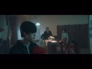 【海外】「なんてアートなんだ！」欅坂46の黒い羊を観た外国人から驚嘆の声が続出