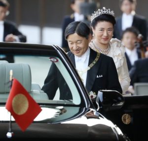 【海外】「天皇陛下万歳！」「なんてラブリーな女性だ！」天皇陛下の即位パレード「祝賀御列の儀」に海外からも新天皇を祝う声が続出