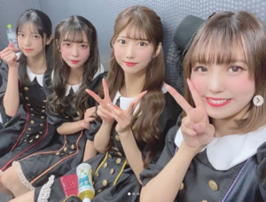 【海外】「正気なのか？」とある日本のアイドルグループがマスク非着ファンへの物販の販売価格を1,000円プラスしたことに海外も仰天