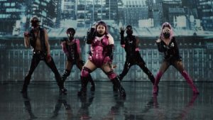 【海外】「本家を超えた!」渡辺直美がパロディーした「Rain On Me」が海外で大絶賛!