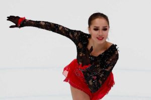 【海外】「凄すぎる！」ザギトワの衝撃的な200度開脚姿に海外もビックリ仰天！