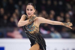 【海外】「なんて美人姉妹なんだ！」ザギトワのクリスマスプレゼントに大喜びする妹ザビーナに海外もほっこり