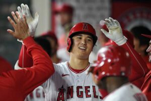 【海外】「ベースボールの神だ！」先発で勝利投手となった翌日に1試合2本塁打を放つ大谷選手の活躍に米国熱狂！