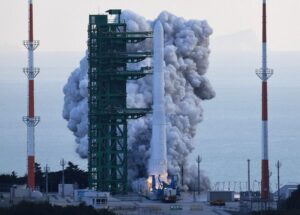 【海外】「日本に助けてもらえよw」韓国が独自開発した国産ロケット「ヌリ号」が打ち上げ失敗に終わる