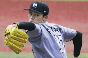 【海外】「凄すぎる！」「今すぐメジャーで投げるべきだ！」佐々木朗希投手の8回102球14奪三振のパーフェクト投球に海外仰天！