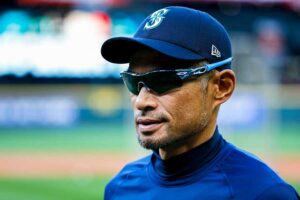 【海外】「イチロー(48)のスイングが凄すぎる」→「今でも普通に通用しそうw」「スタメンで起用するべき！」