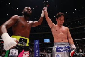 【海外】「フロイド相手によく頑張った」フロイド・メイウェザーが朝倉未来に2ラウンドKO勝利