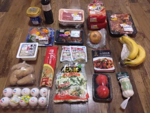 【海外】「日本で食料品5500円分(37ドル)相当の食料品がこちら」→「安すぎる」「アメリカなら100ドルだ」