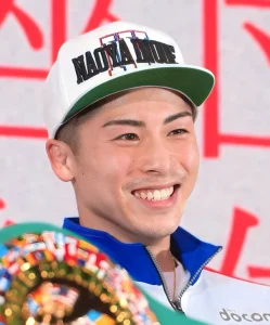 【海外】「あまりに違う...」井上尚弥VSタパレスの試合後の顔面比較が海外で話題に!