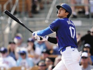 【海外】「なんて選手だ!」大谷翔平がドジャースデビュー戦で初本塁打!