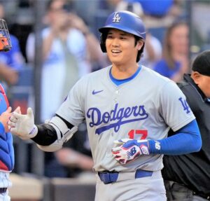 【海外】「どうやって打ったんだ?」ドジャース大谷翔平 逆方向に2ランホームラン!