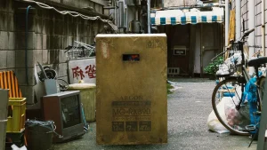 【海外】「日本の『箱男』とかいう映画が完全にあれにしか見えないのだが...」