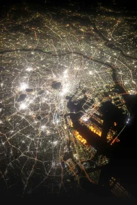 【海外】「なんというメガシティなんだ....」宇宙から撮影した東京の夜の姿に外国人が驚愕!