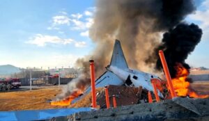 【海外】「悲劇だ....。」韓国チェジュ航空の旅客機事故に悲しみの声