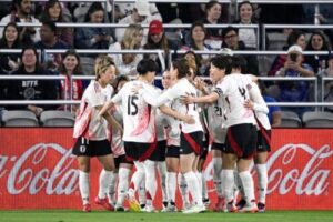 【海外】「日本は圧倒的だった！」なでしこジャパン、決勝でアメリカを2-1で下してシービリーブスカップ初優勝！