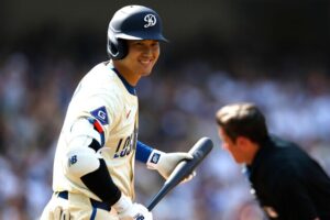 【海外】「彼も同じ人間だったのかw」ドジャース大谷翔平がヤンキース戦でまさかの居眠りw