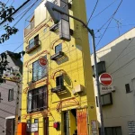 【海外】「日本人は何を考えているだw」日本一細い物件に海外驚愕