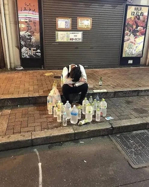 【海外】「酔っ払いすら見捨てないのか…」日本の光景に外国人が驚愕