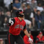 【海外】「軽く振ってこれ？」村上宗隆の衝撃11号ホームランに海外騒然ｗ