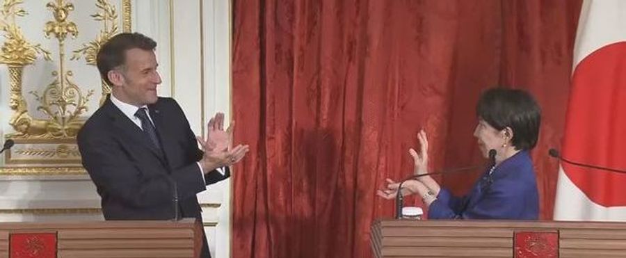 【海外】「トランプとは大違いだ!」マクロン大統領と高市総理のかめはめ波シーンが海外で話題に