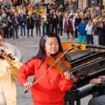 【海外】「こんなの反則だろ…」街中で突然始まった『Viva la Vida』→次々と人が集まり100人超の大合奏に外国人感動！
